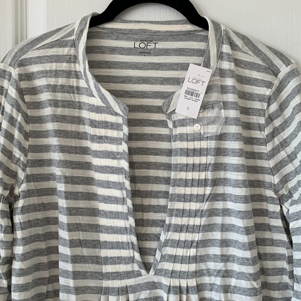 NWT LOFT 100% Cotton Stripe Deep V-Neck Long Sleeves Tunic Top Size Large - Picture 2 of 12